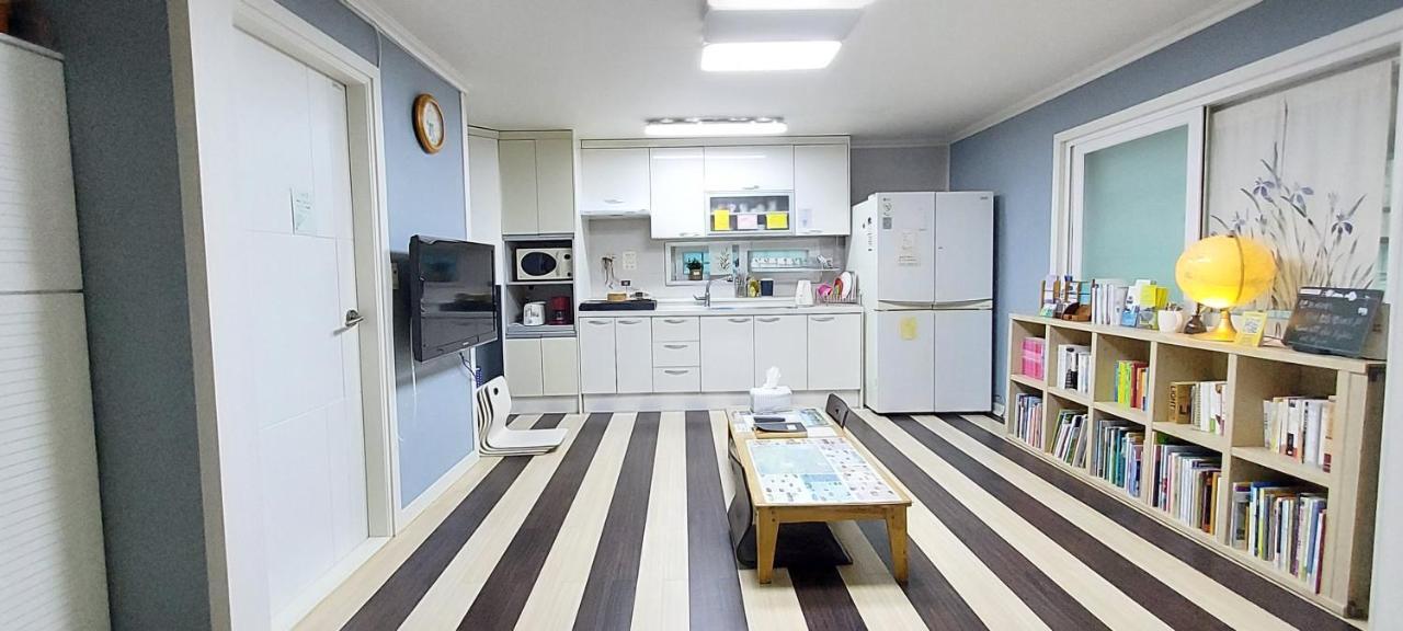 Hago Guest House Tongyeong Extérieur photo
